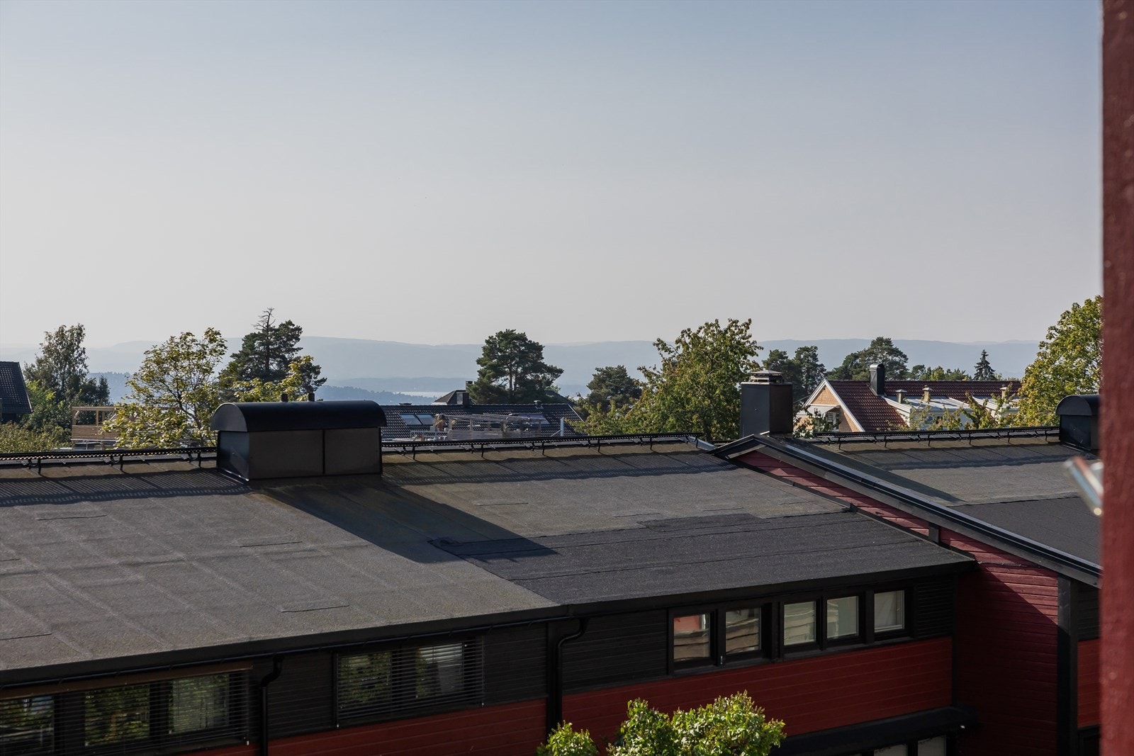 Fantastiske solforhold og sjøutsikt. Galleribilde