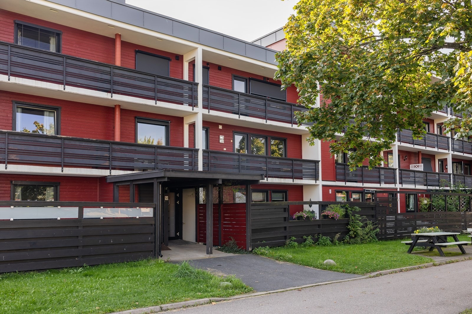 Leiligheten disponerer garasjeplass med elbillader Galleribilde