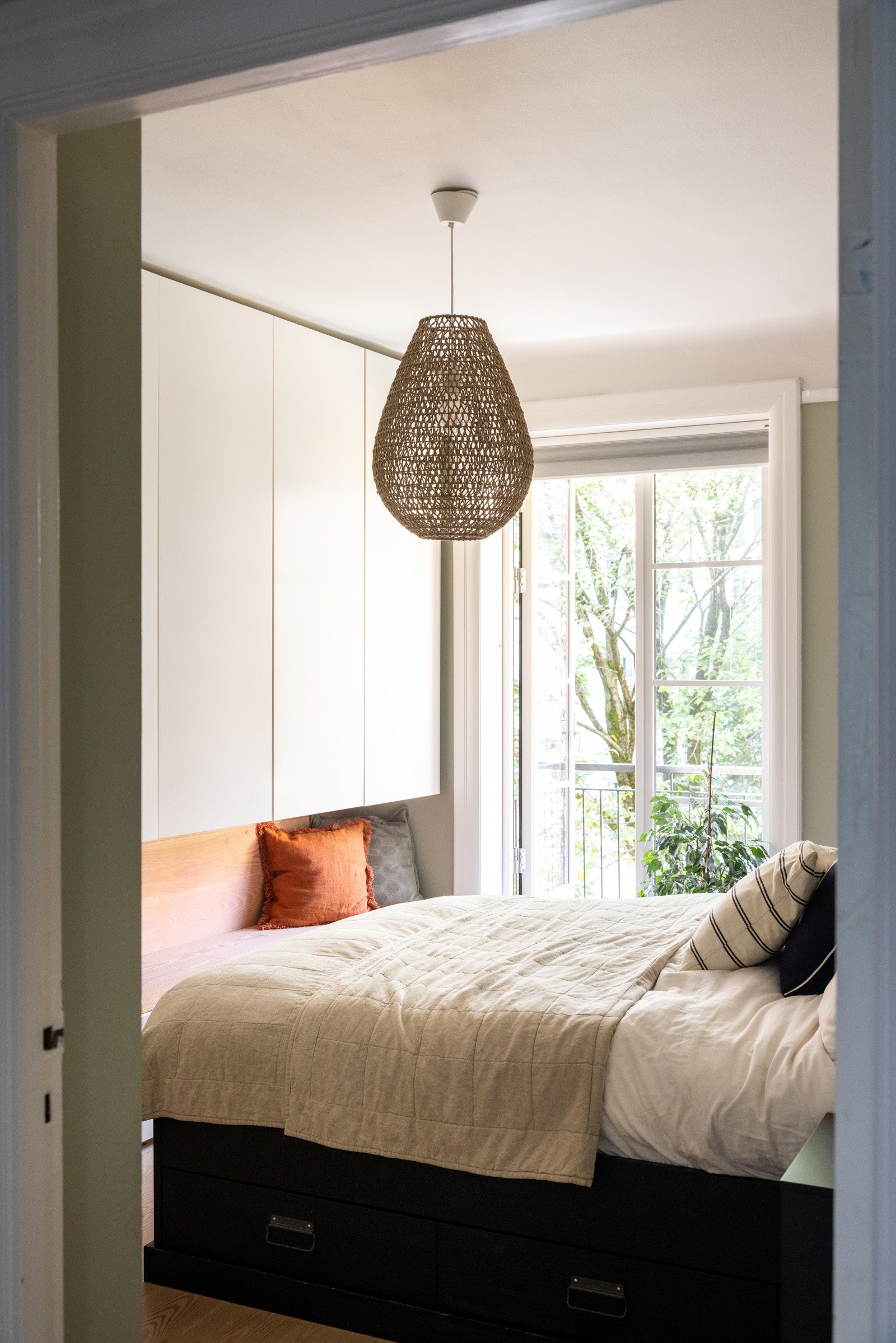 Vi tar turen inn på hovedsoverommet. Galleribilde