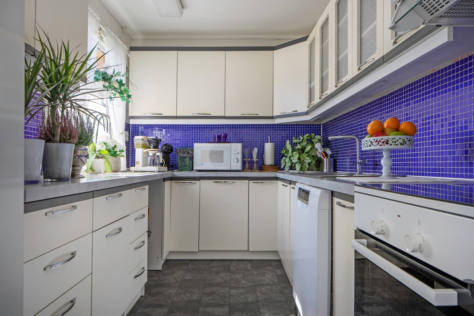 Kjøkken i første etasje, nytt i 2010/12. Galleribilde