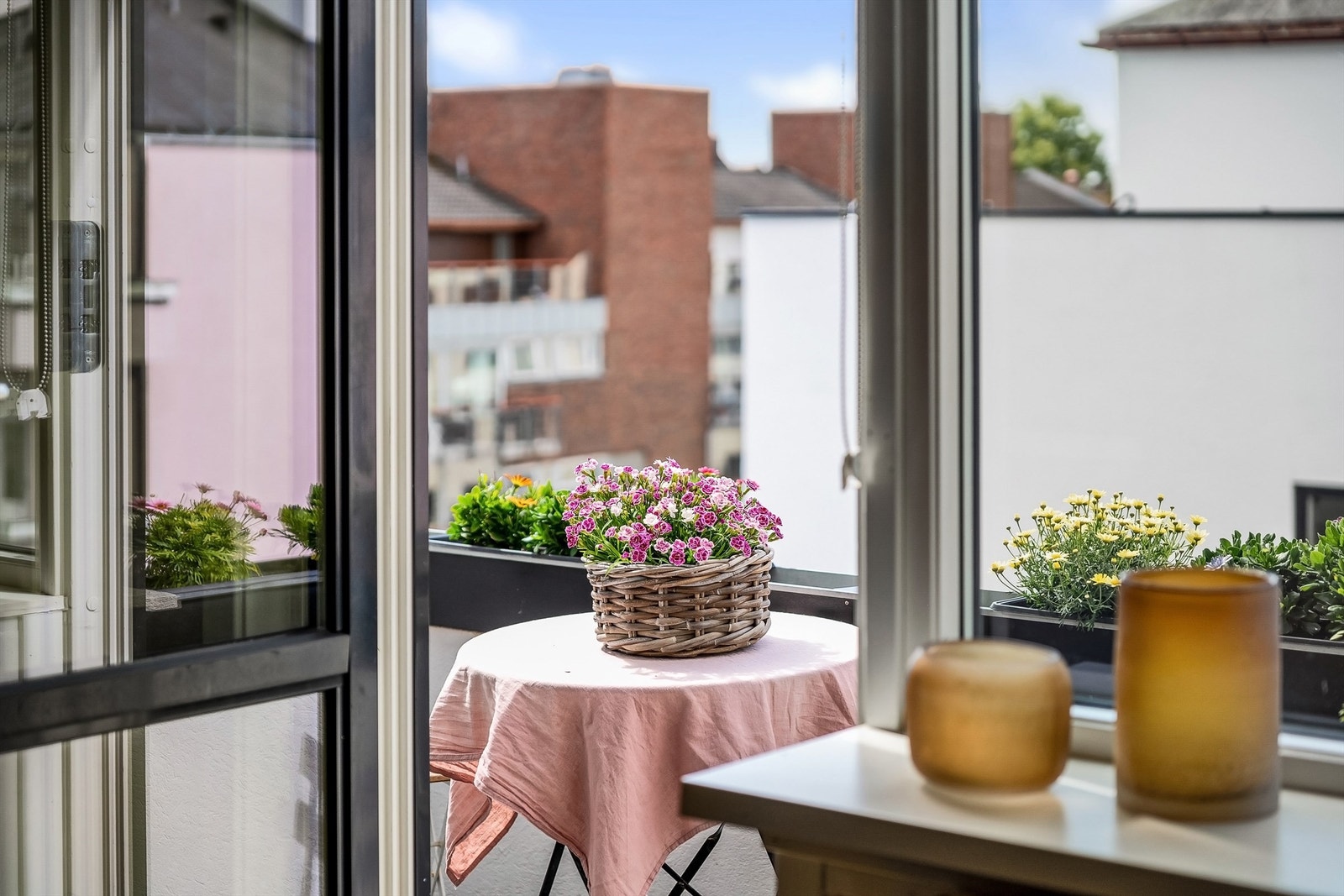 Fra stuen har du utgang til en herlig balkong. Galleribilde