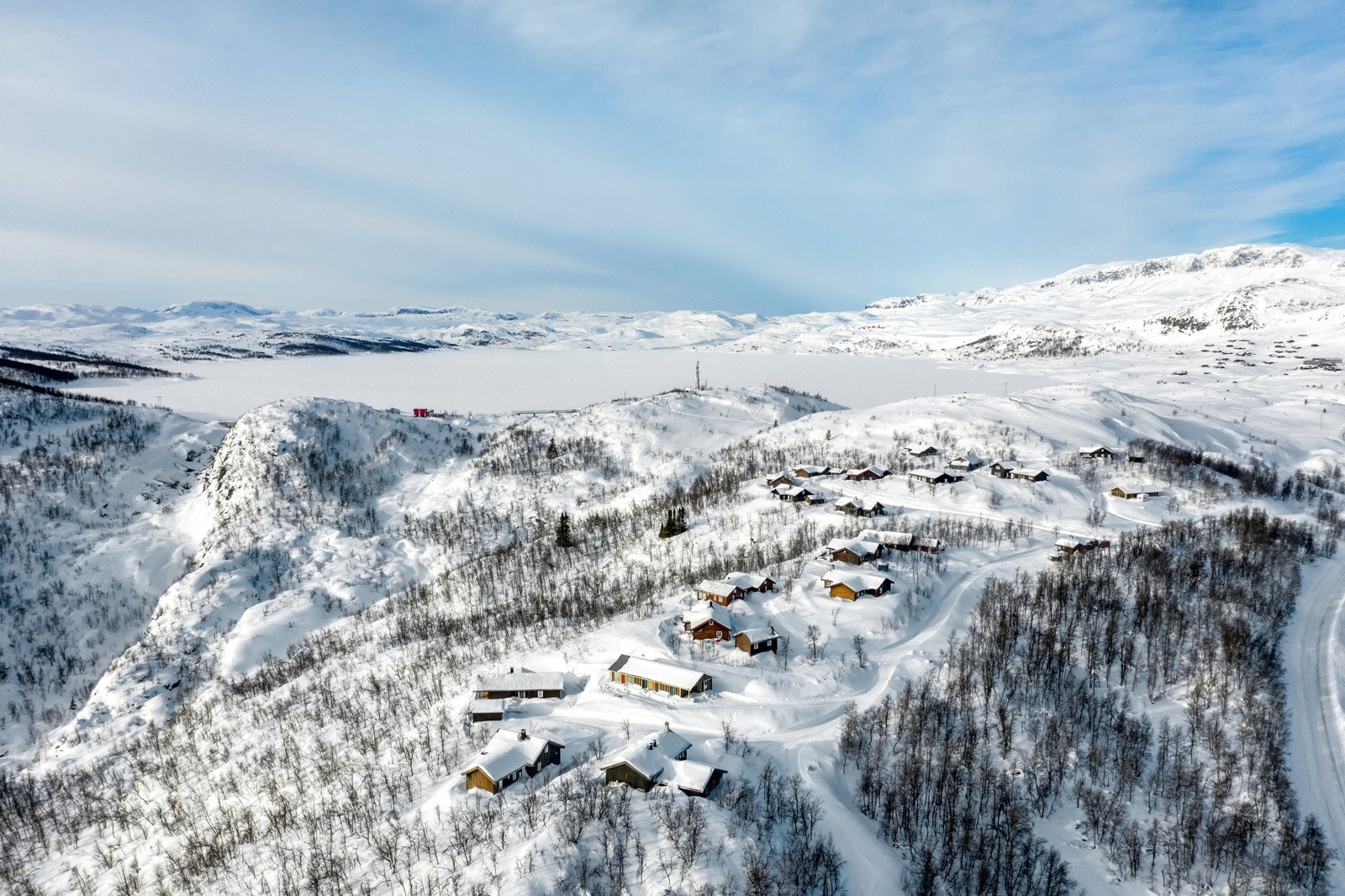 Beliggende i Bergsjøområdet, et ypperlig utgangspunkt for turer og friluftsaktiviteter sommer og vinter! Galleribilde