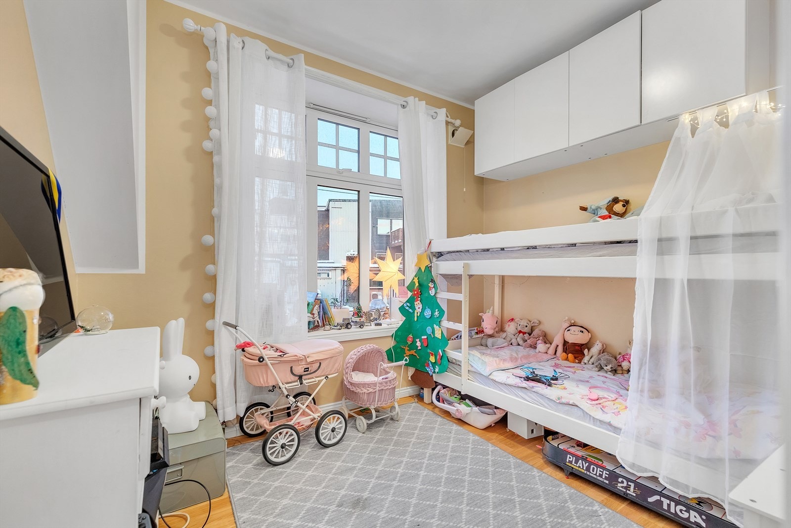 2. etg. - Soverom 1 Galleribilde