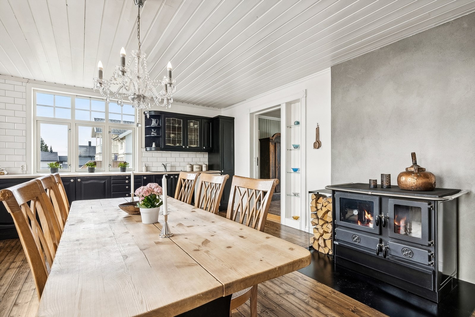 Flissatt vegg over kjøkkenet Galleribilde