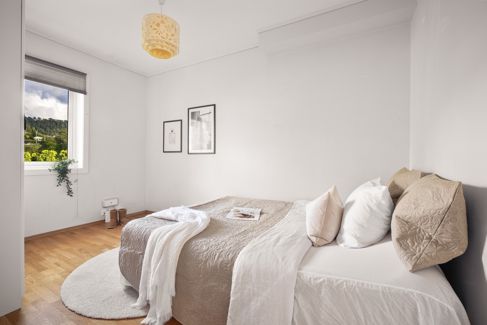 Det er totalt 4 soverom i boligen (5 hvis man regner med loftstuen). Galleribilde