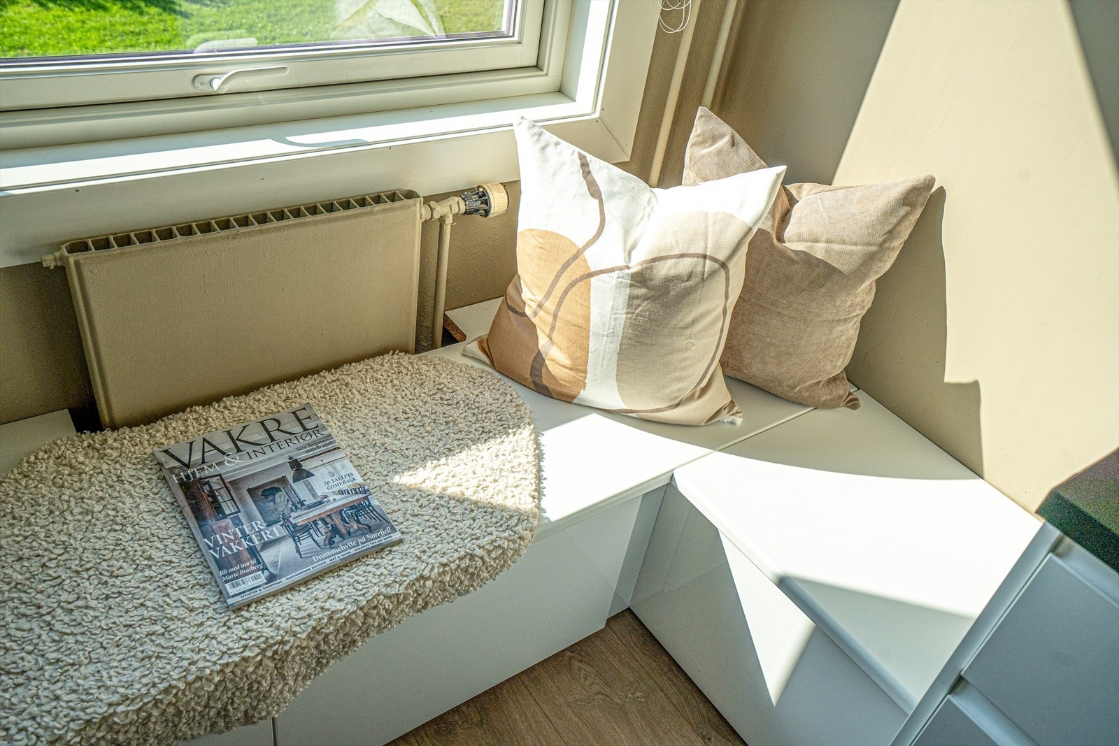 På kjøkkenet er det mulig å nyte kaffen på morgenen. Galleribilde