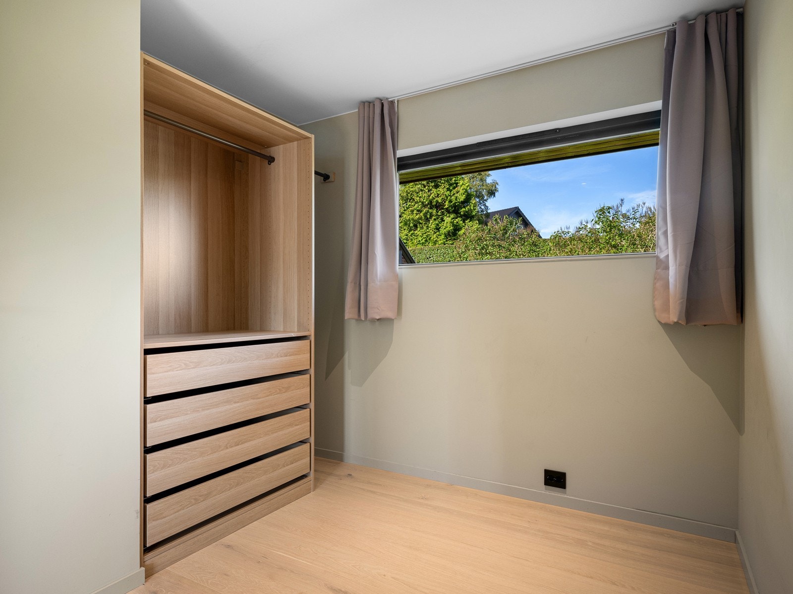 Soverom 2 av 3 i 1. etasje. Galleribilde