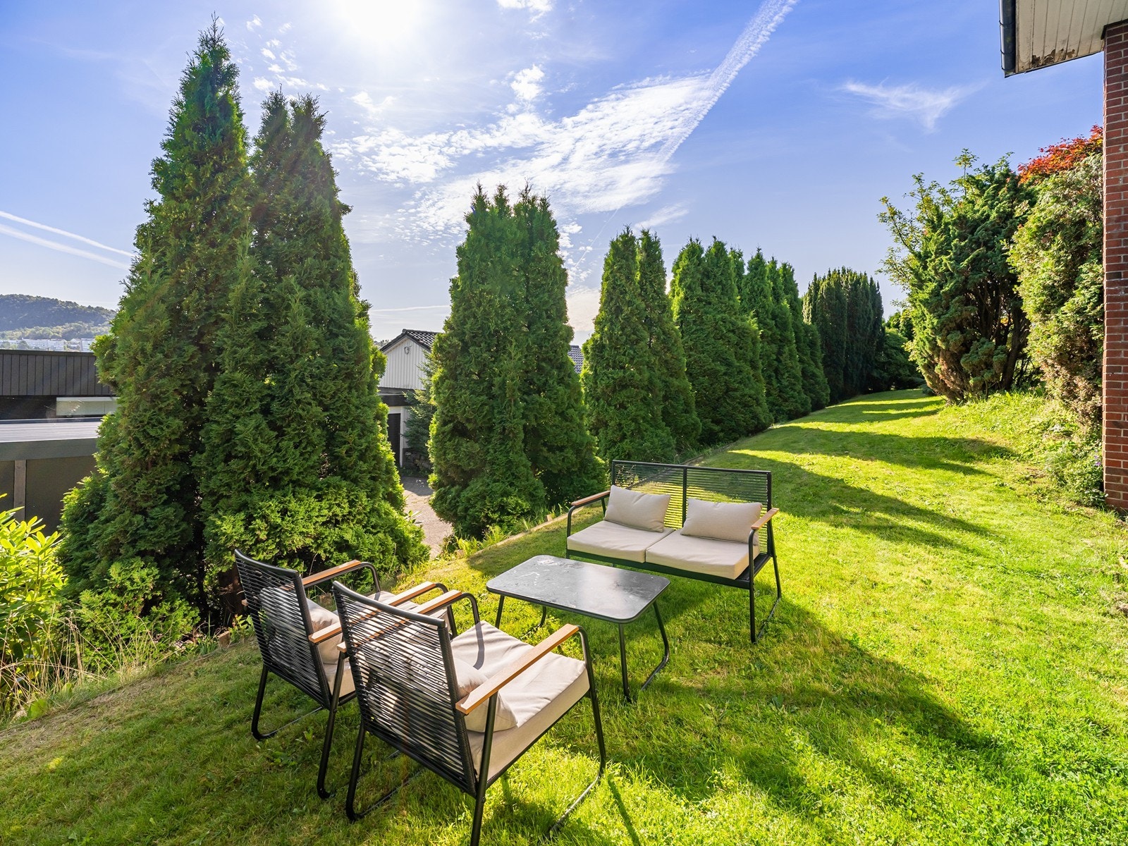 Uteområde utenfor sokkeletasjen. Galleribilde