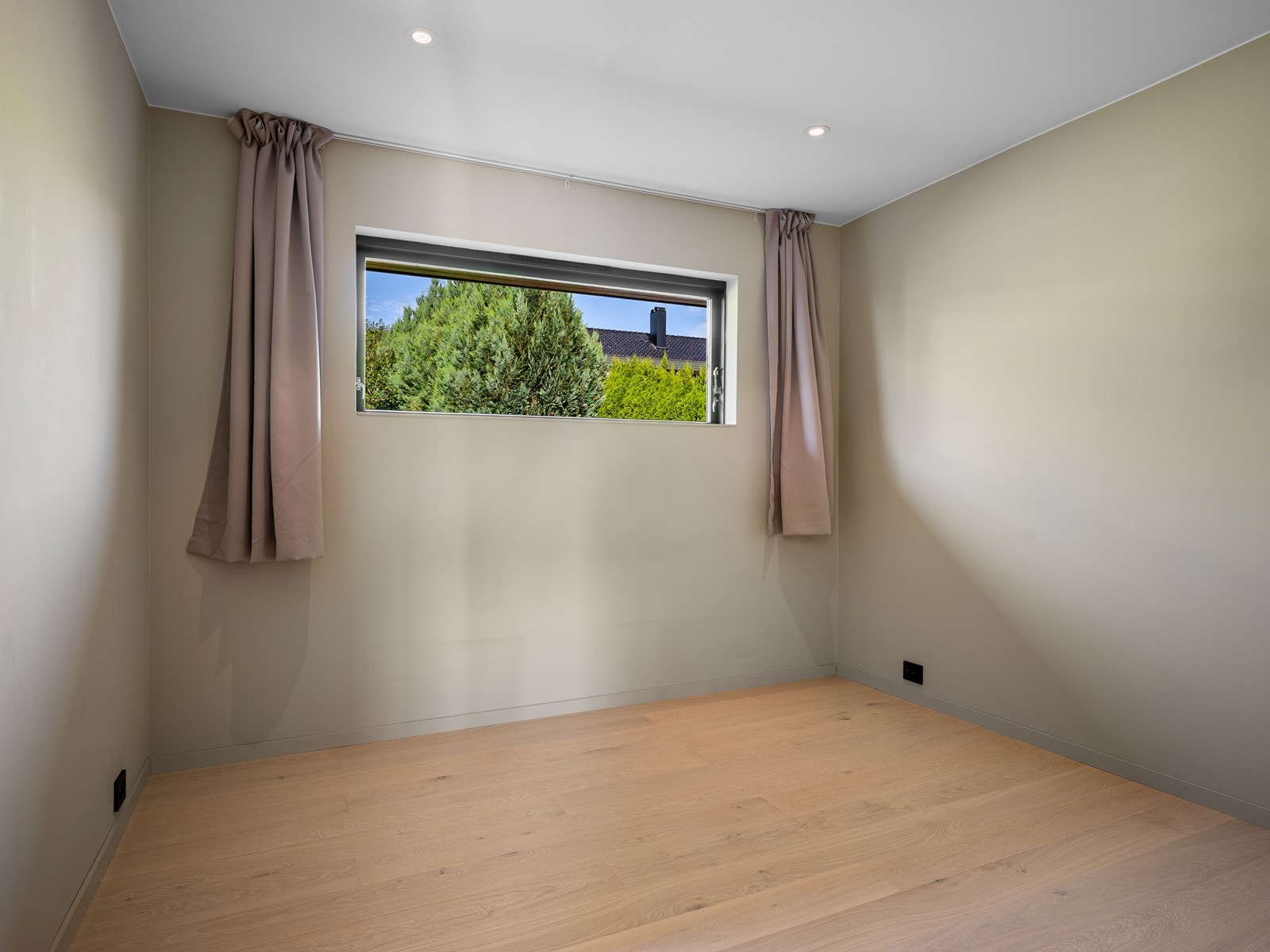 Soverom 3 av 3 i 1. etasje. Galleribilde