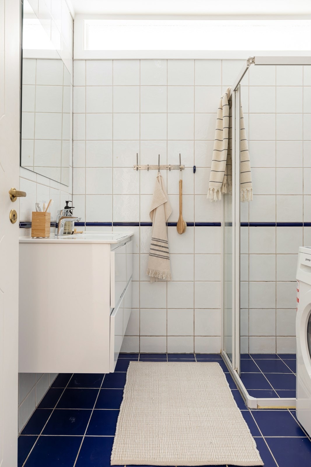 Det er også opplegg for vaskemaskin på badet. Galleribilde