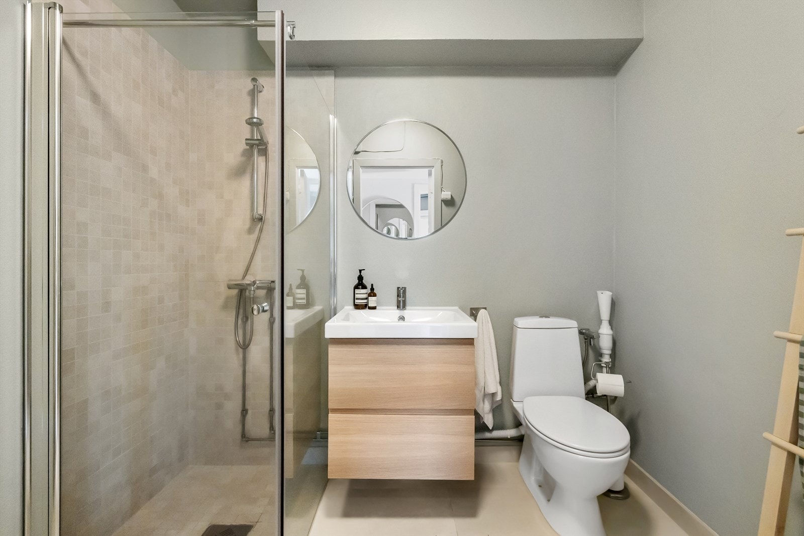 Alle badene i sameiet skal renoveres i løpet av høsten 2024! Arbeid i gjeldende leilighet starter 9. september. Galleribilde