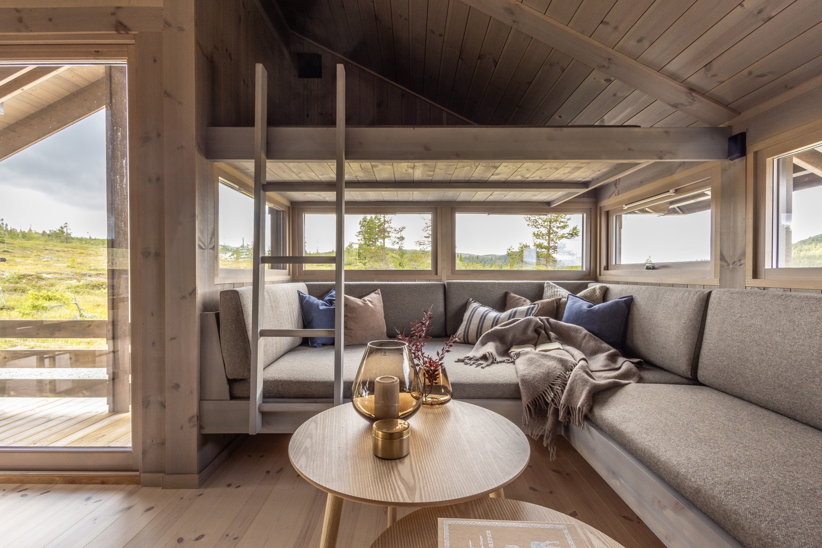 Sofa med karnapp Galleribilde