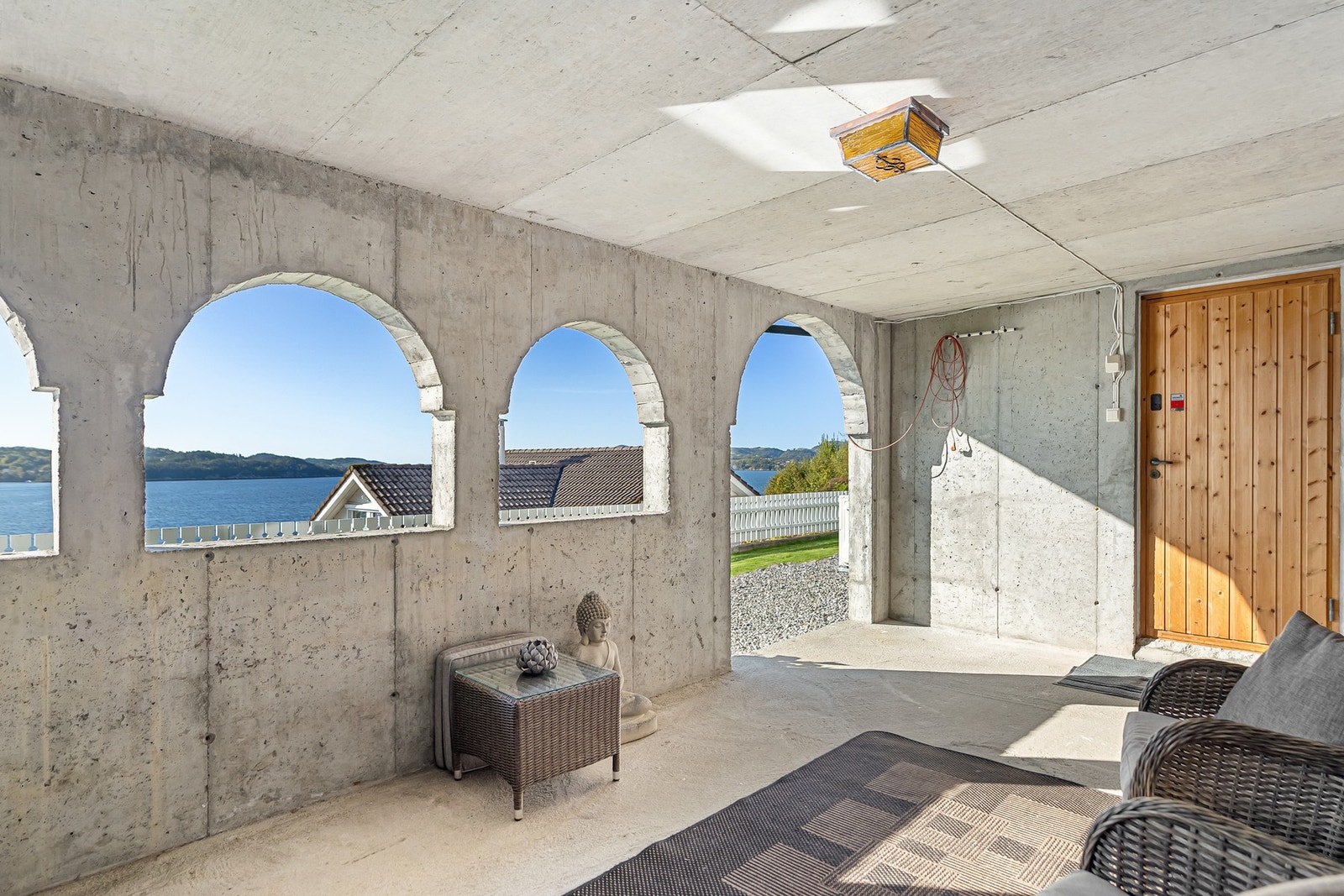 Uteplass, perfekt for lagring av hagemøbler og grill m.m Galleribilde