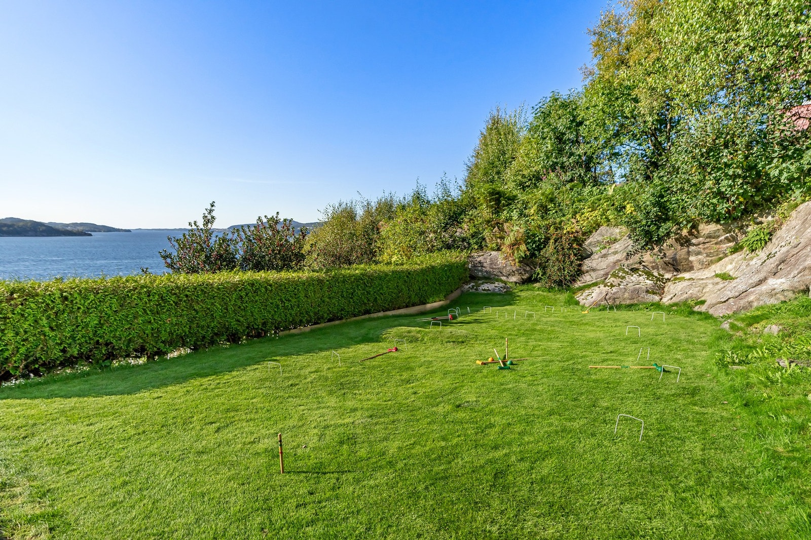 Lun og fin hage for sommerlig lek Galleribilde