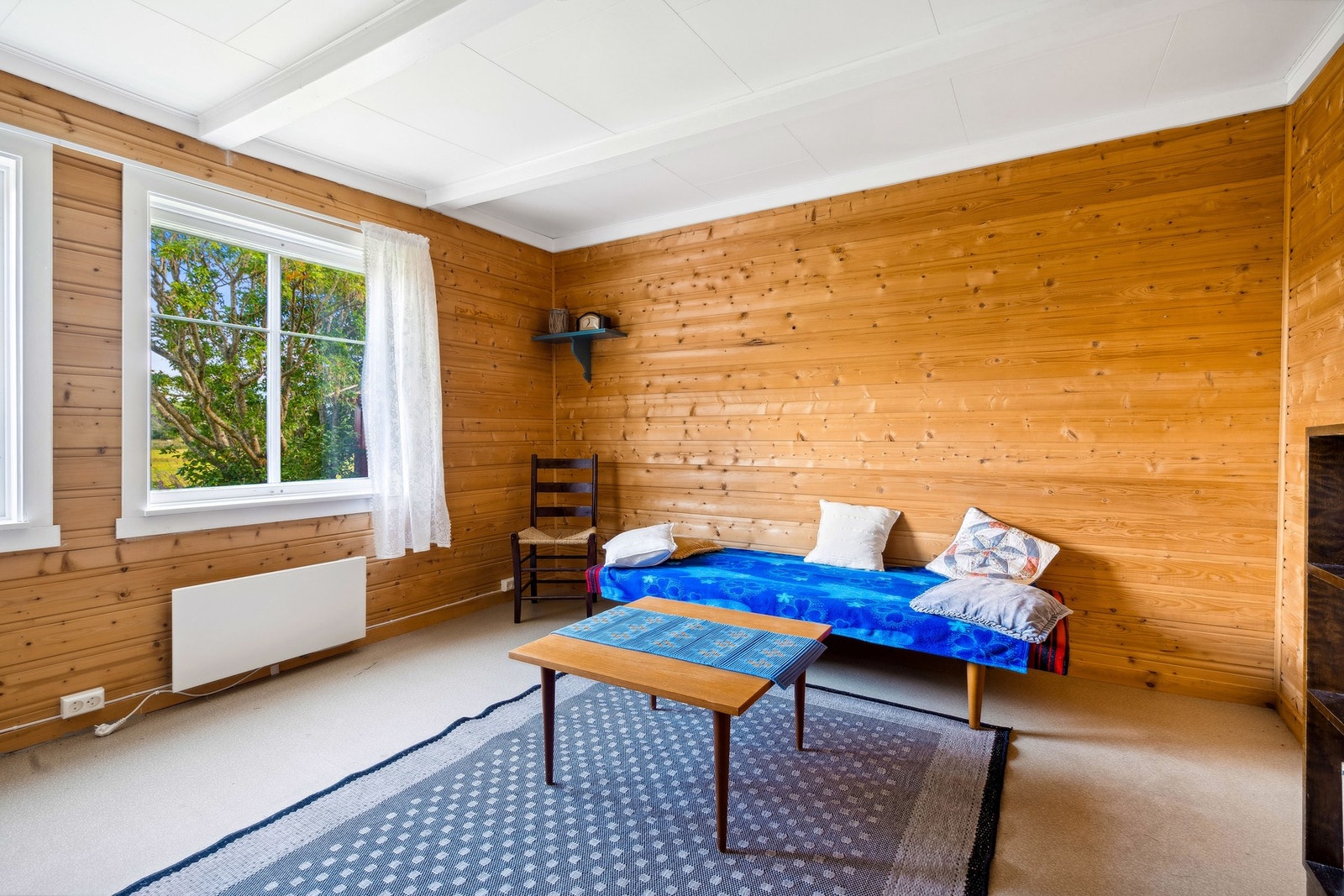 Rommet kan fint innredes etter behov, enten som en TV-stue, et kontor eller lignende Galleribilde