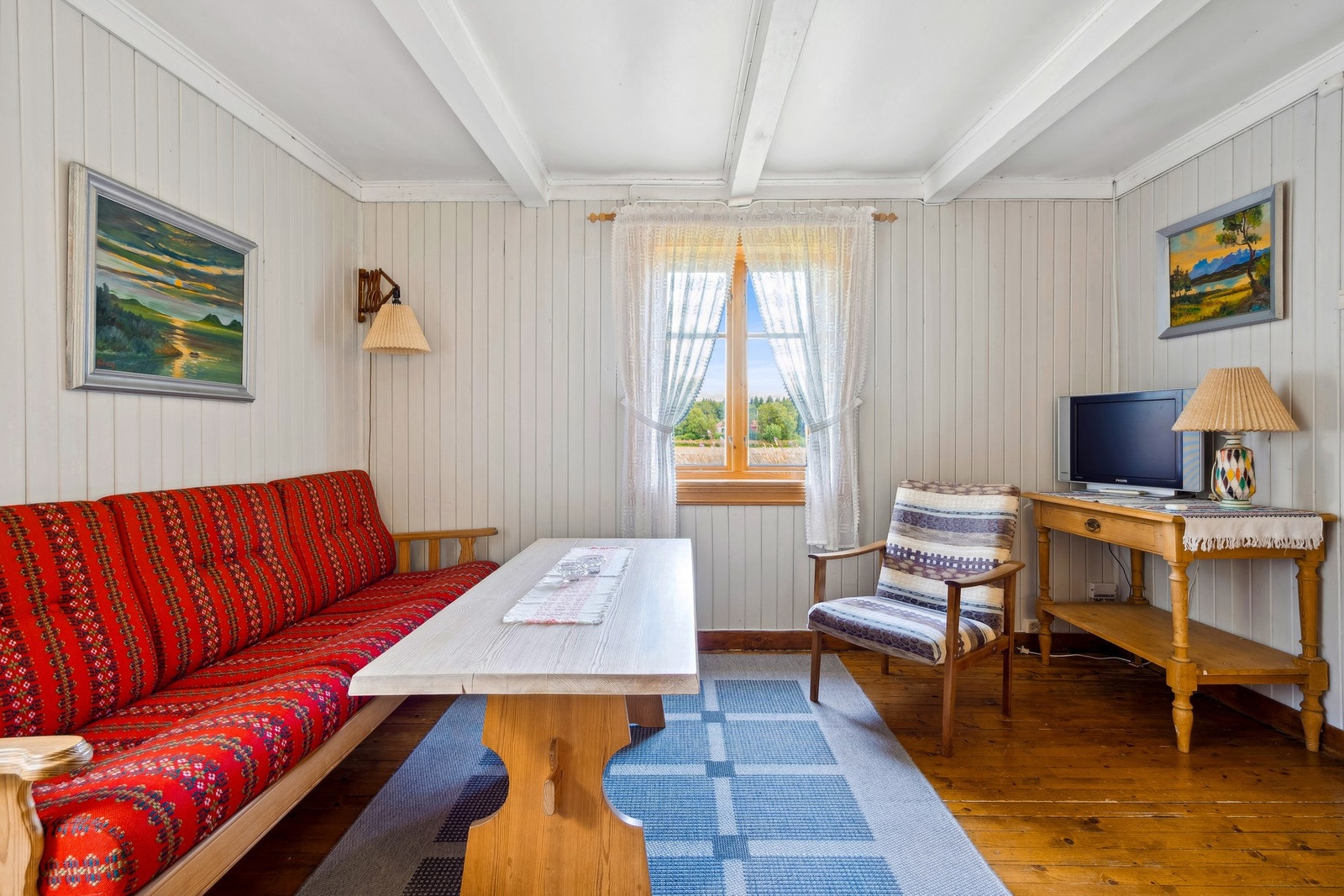 1. etasje er BRA-i 65 m² og består av vindfang, gang, soverom, stue, kjøkken, bod Galleribilde