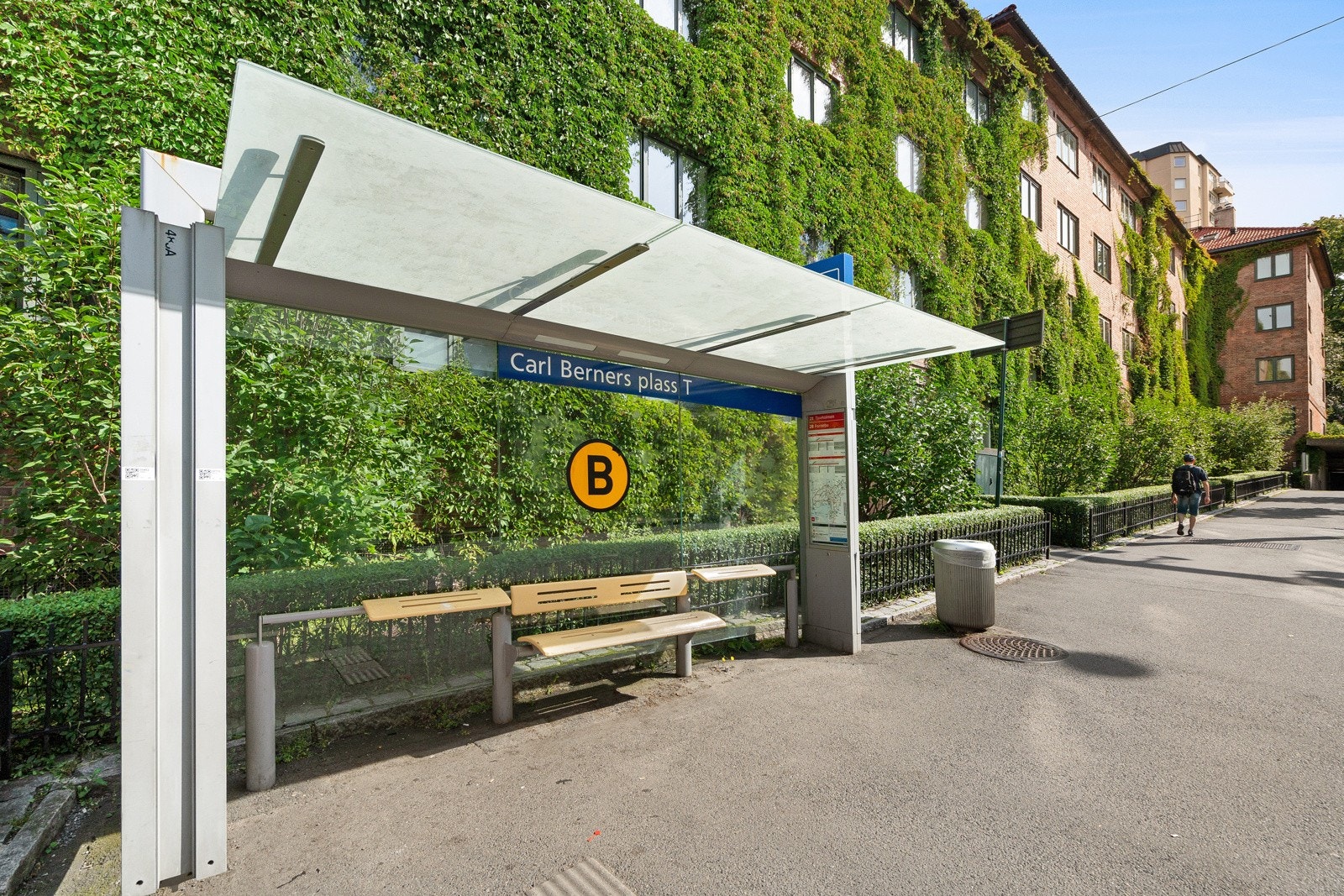 Carl Berners plass rett utenfor - et av Oslos beste kollektivtilbud. Galleribilde