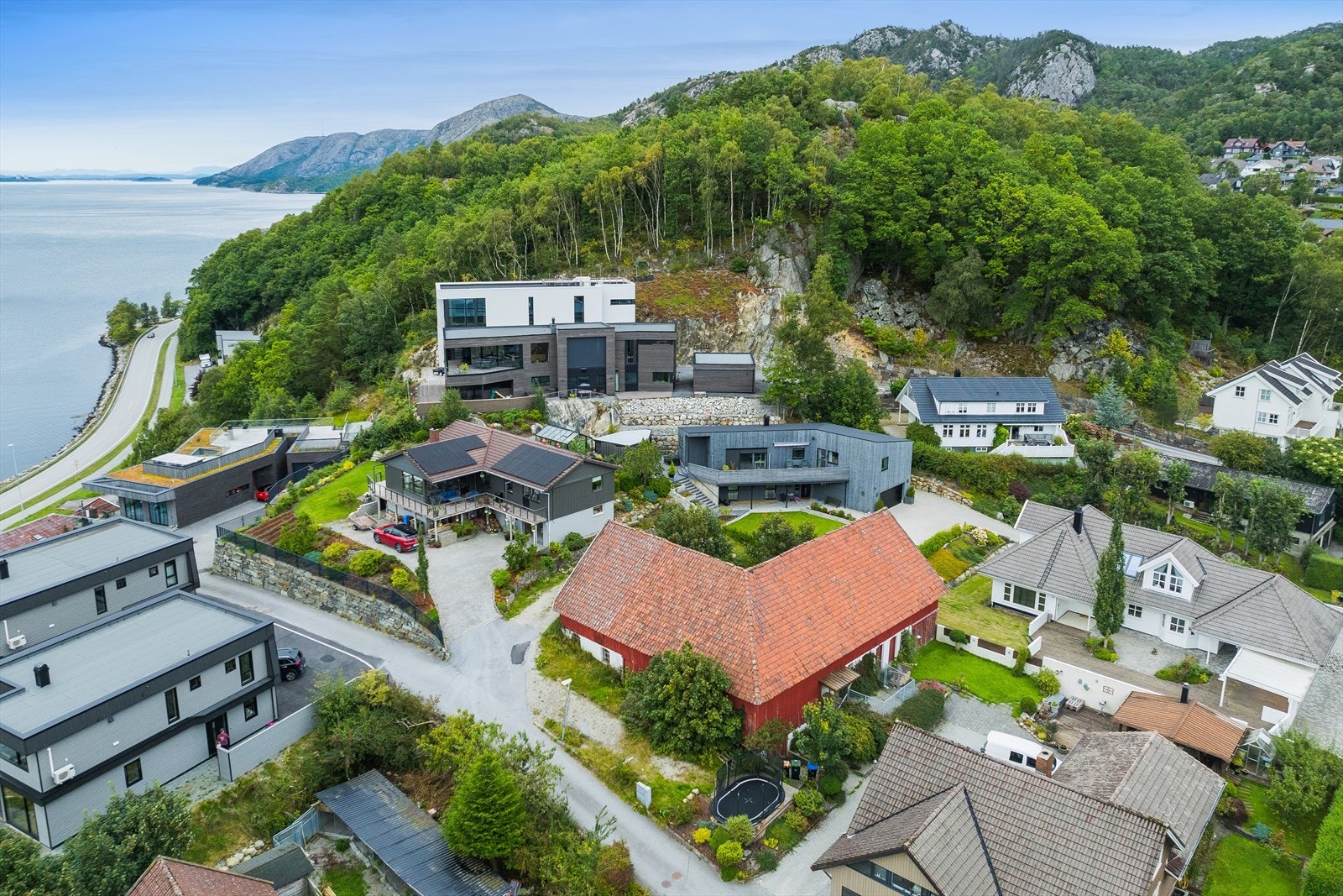 Nærhet til natur og fine turområder! Galleribilde