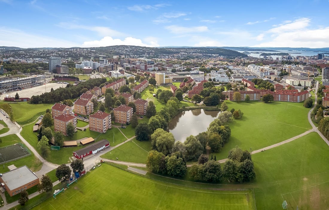 Flotte parkområder som grenser til borettslaget Galleribilde