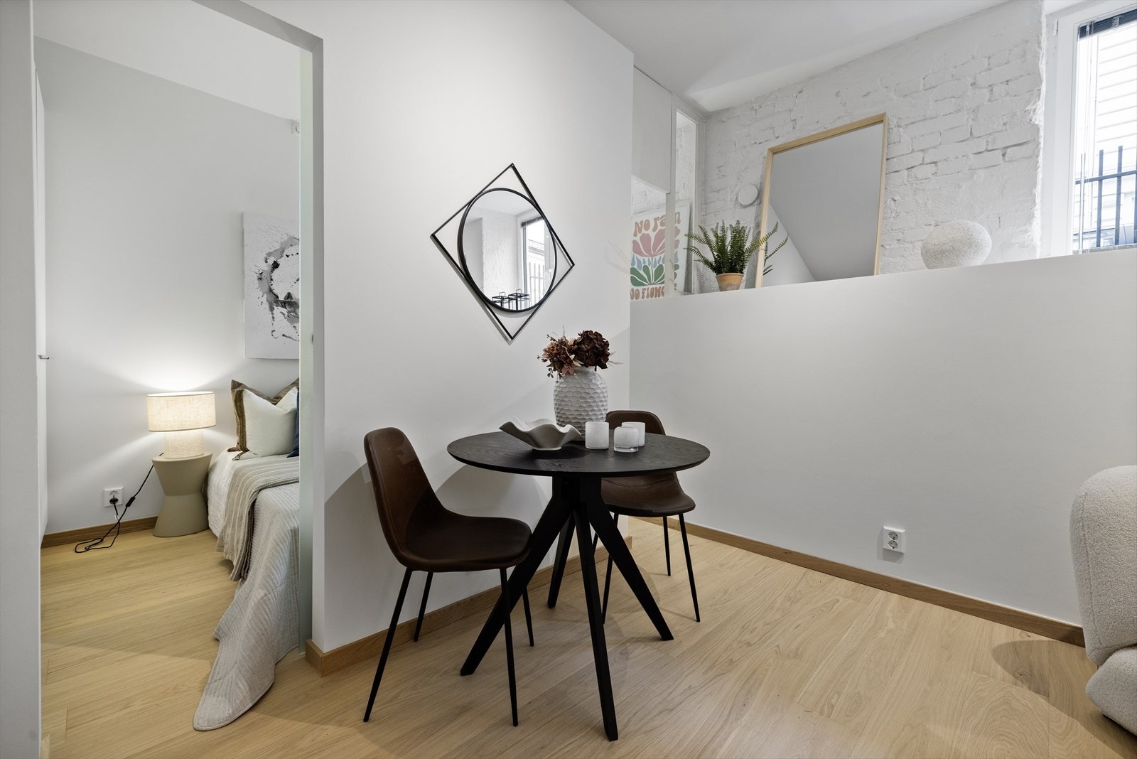 Det er 2 innganger til soverommet. Galleribilde