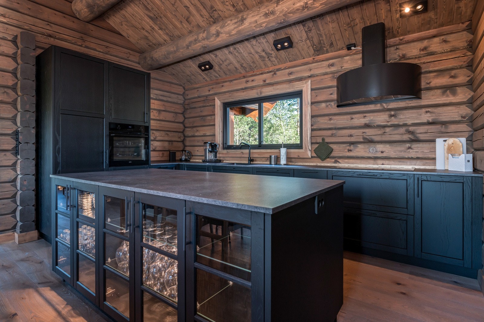 Eksempel på hytte som kan leveres. Visningshytte står i Tydal. Galleribilde