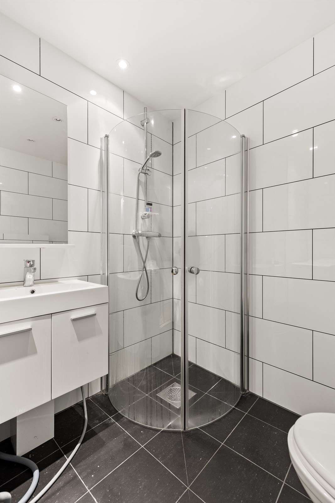 Opplegg for vaskemaskin. Galleribilde