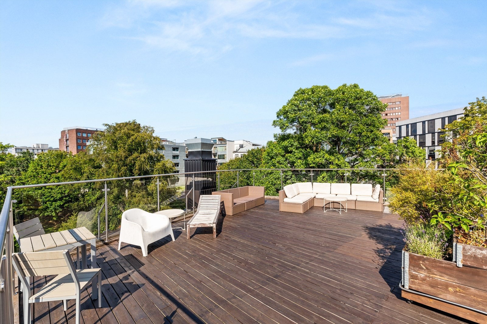 Solrik felles takterrasse, hvor du kan samle venner og bekjente! Galleribilde