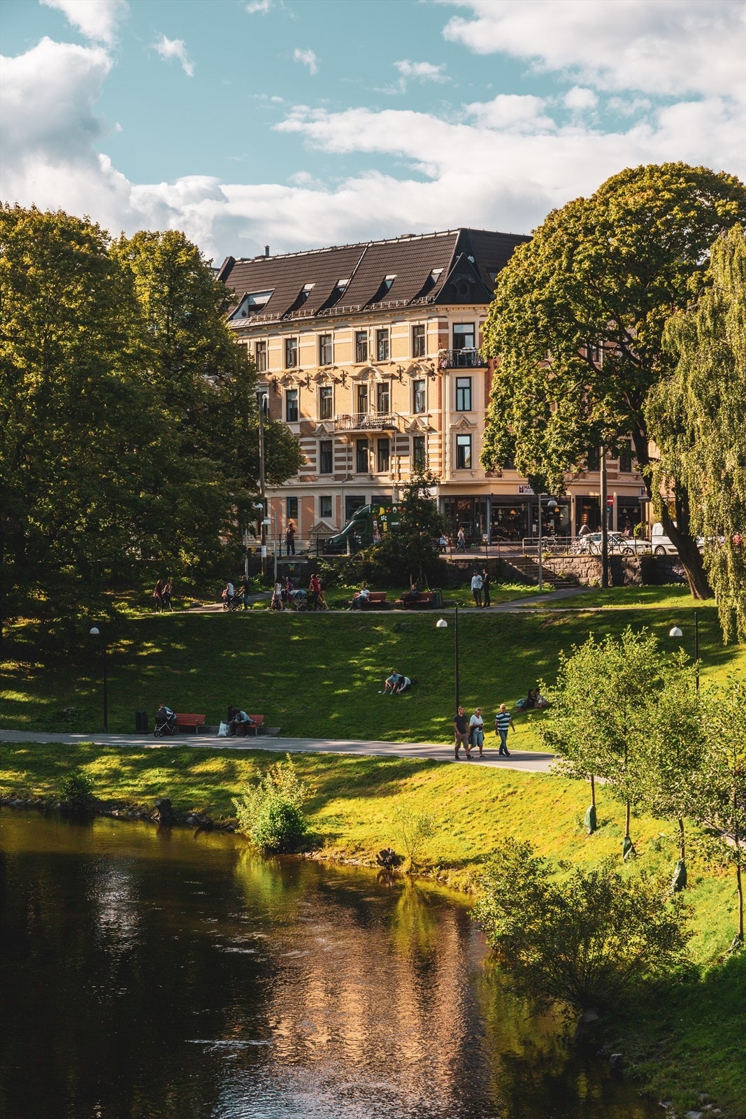 Theodor Kittelsens plass Galleribilde