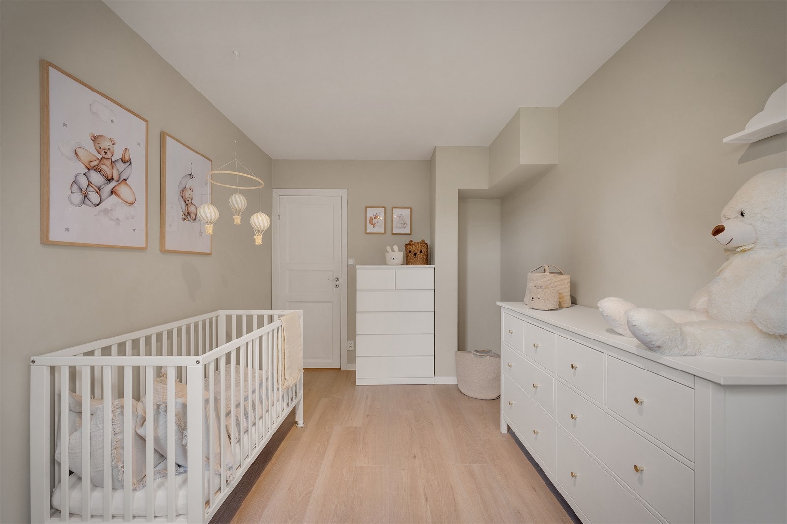 - Passer perfekt som barne- eller gjesterom - Galleribilde