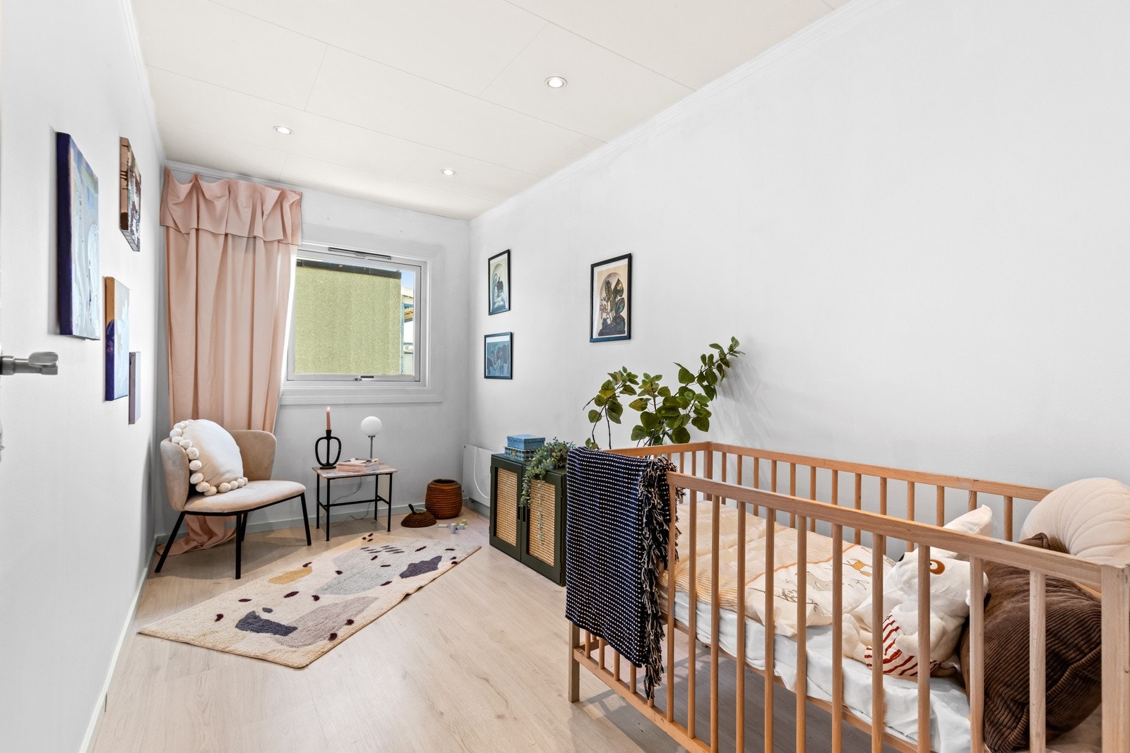 Soverom nr. 2 er i dag innredet som barnerom. Galleribilde