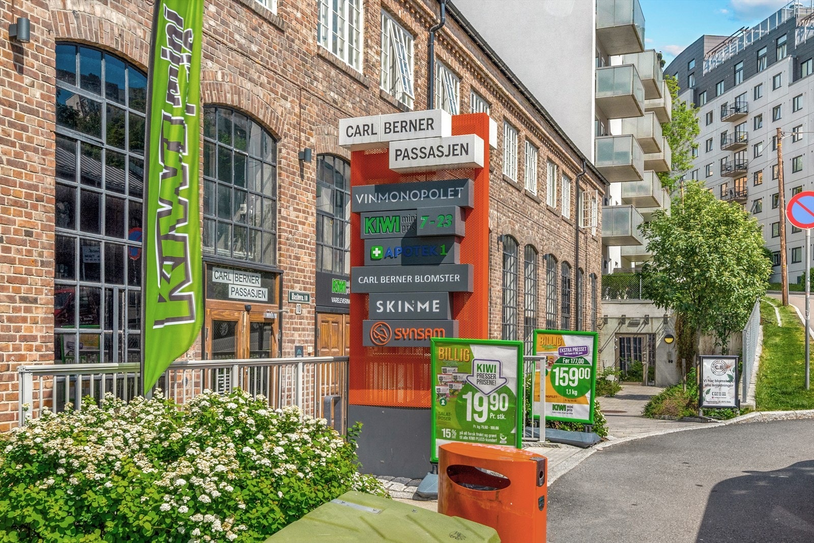 Populær og sentrumsnær beliggenhet på Rodeløkka. Kort vei til Carl Berner og Grünerløkka med et bredt utvalg av butikker, kaféer og utesteder. Galleribilde