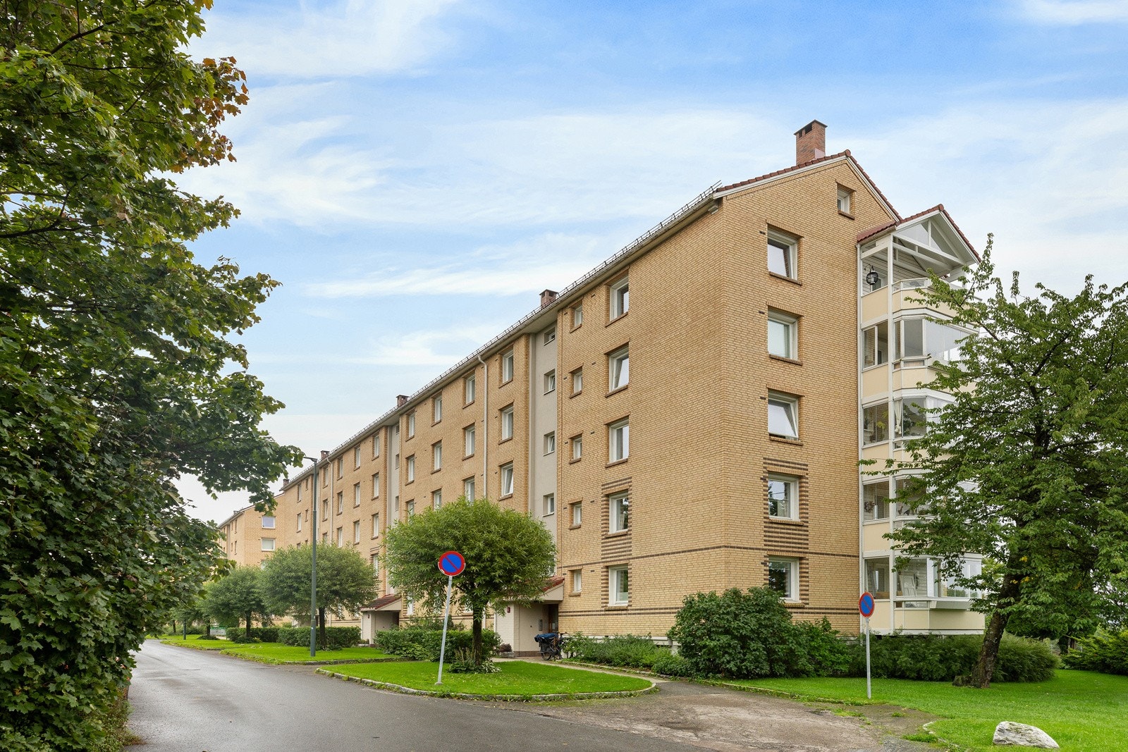 Regnbueveien Galleribilde