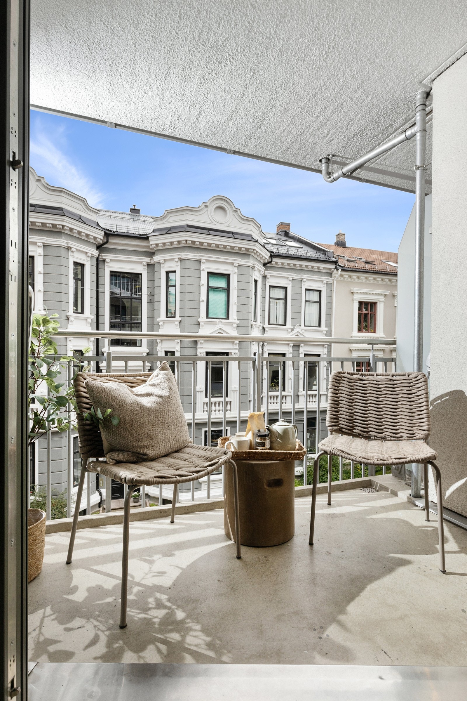 Overbygget balkong som vender mot nordvest Galleribilde