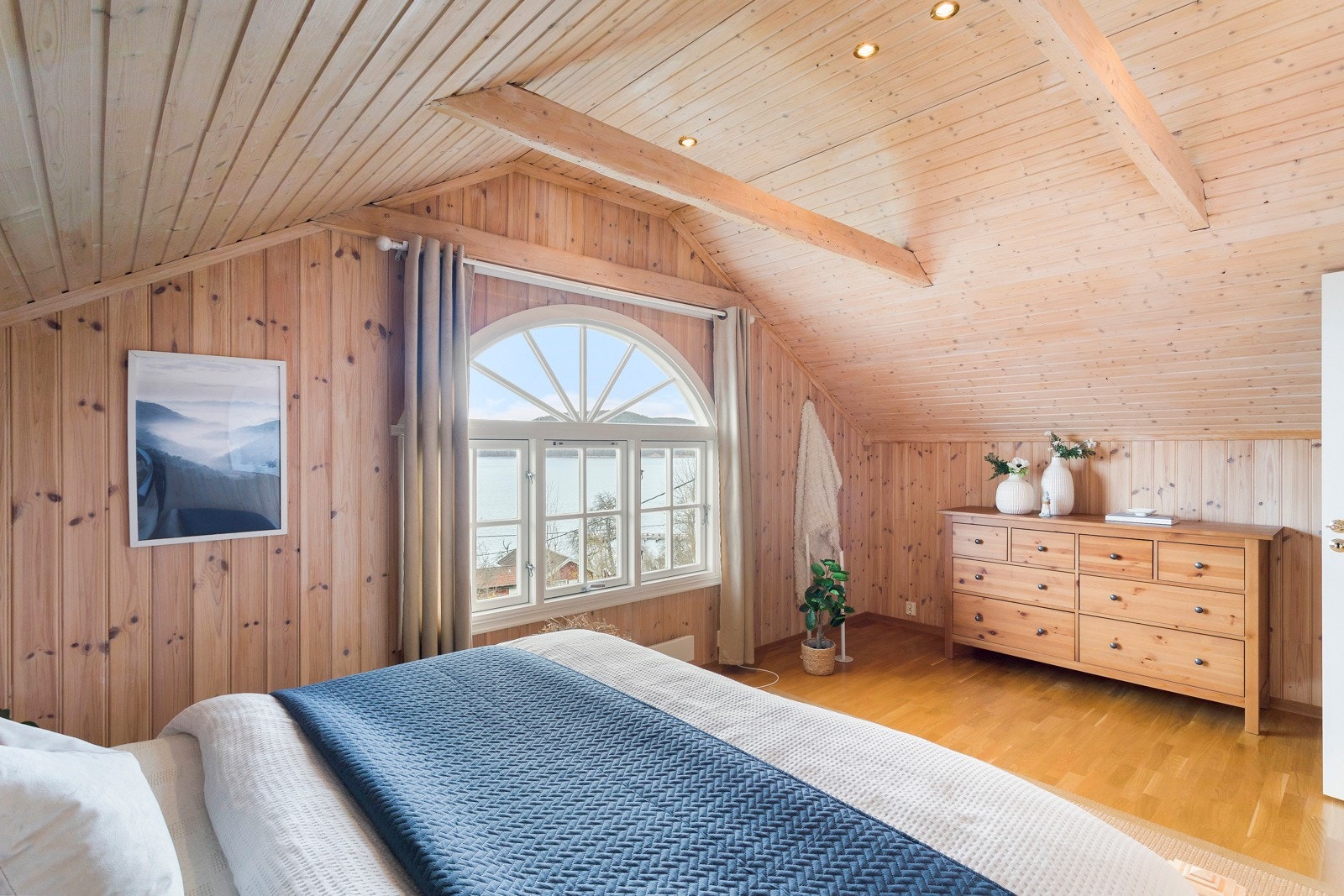 Panoramautsikt fra hovedsoverom Galleribilde