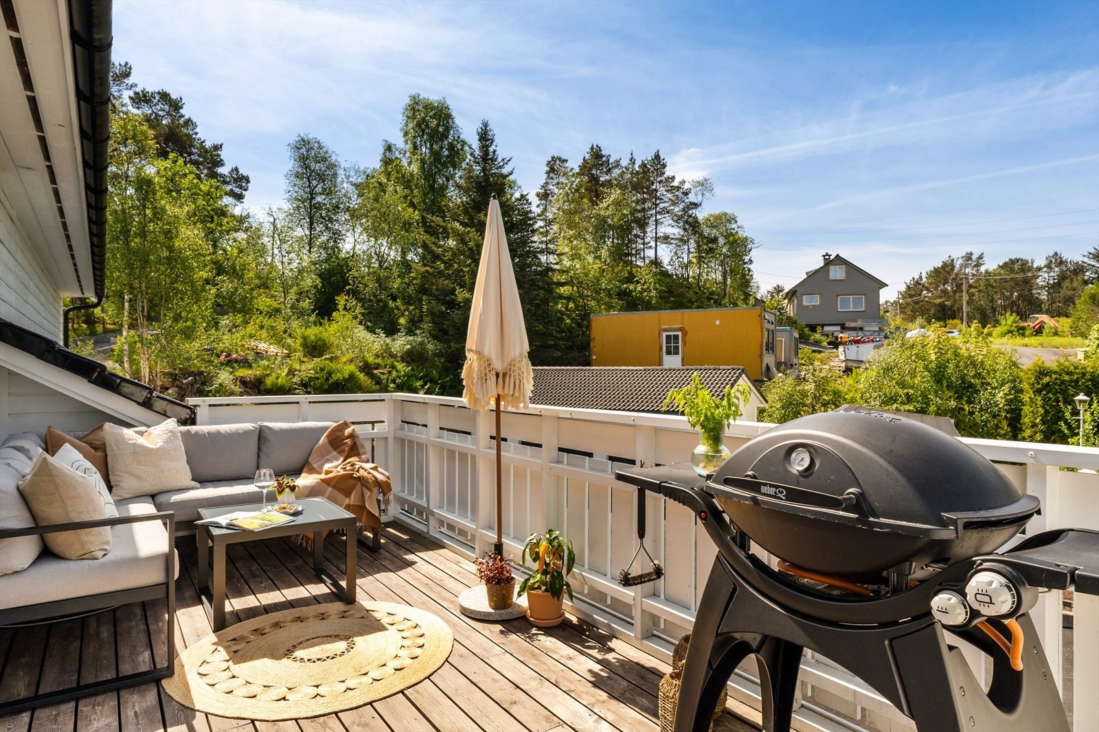 Denne balkongen er også av fin størrelse med plass til loungemøbler. Galleribilde