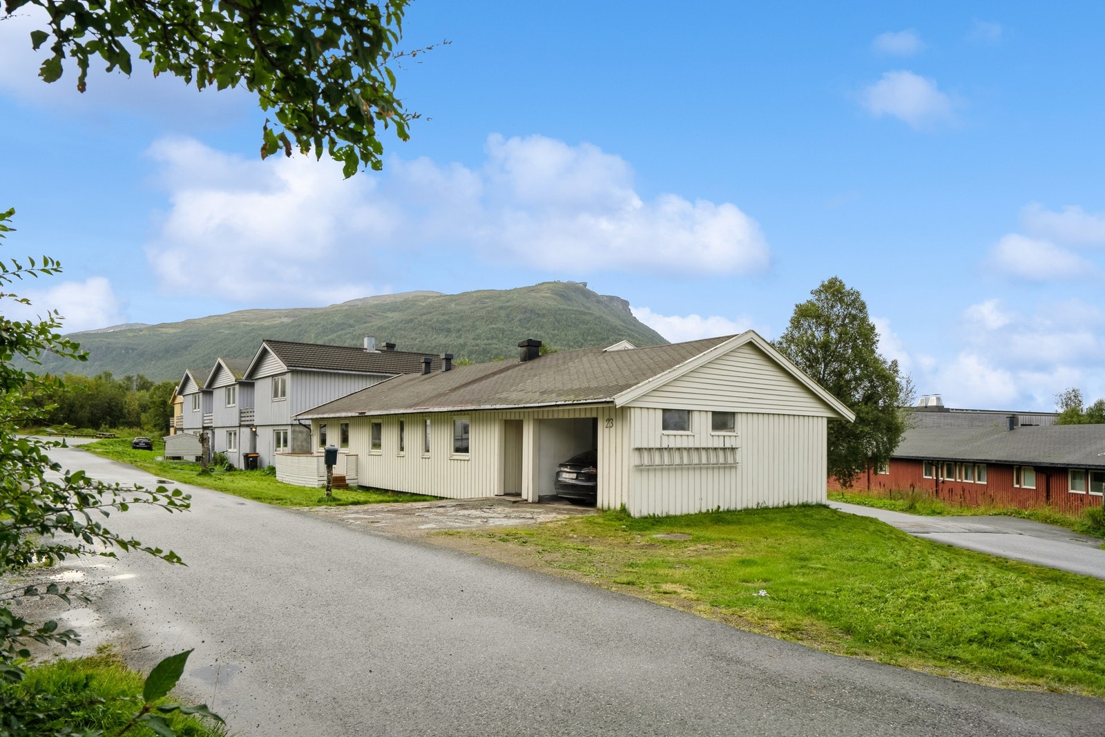 Boligen har rolig og familievennlig beliggenhet. Galleribilde