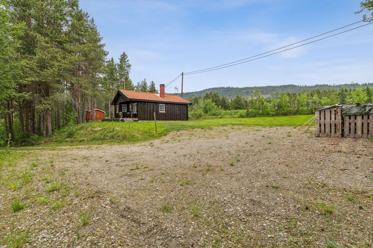 Det er bilvei helt fram, og godt med parkeringsplass Galleribilde