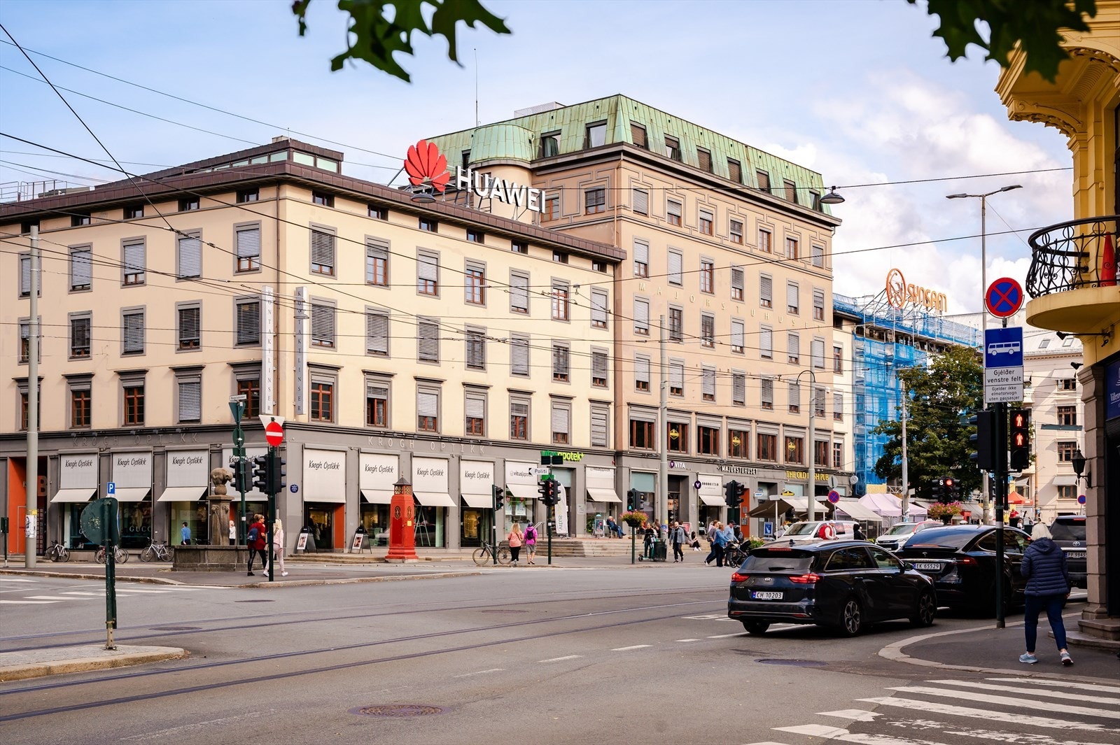 Majorstuenkrysset er et knutepunkt for kollektivtrafikken Galleribilde