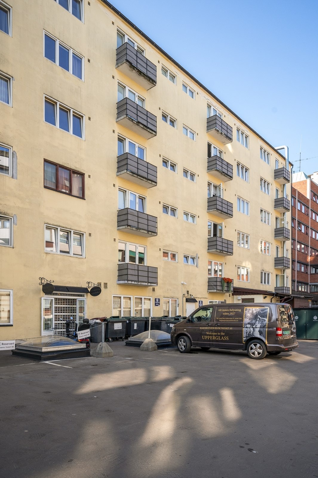 Sameiet har 8 p-plasser som leies ut (kvartalsvis leie) etter venteliste. P.t ingen ledige Galleribilde