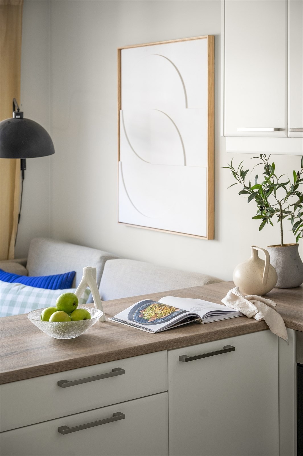 Denne leiligheten er perfekt for studenter, førstegangskjøpere og pendlere, og har en svært sentral beliggenhet Galleribilde