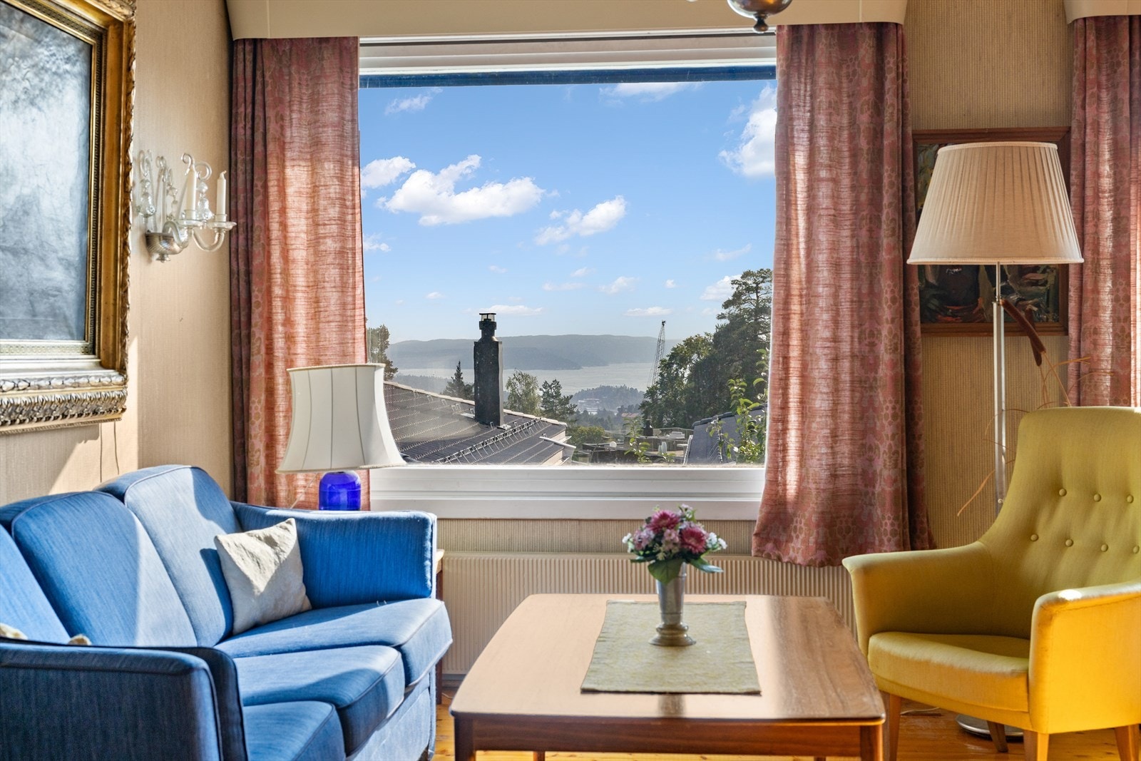 Utsikt utover Oslofjorden fra stuen Galleribilde