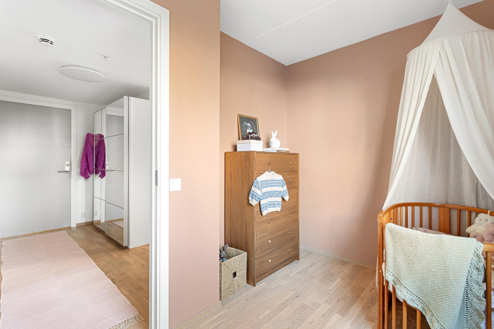 Perfekt som barnerom, gjesterom og/eller kontor - alt etter ønske og behov. Galleribilde