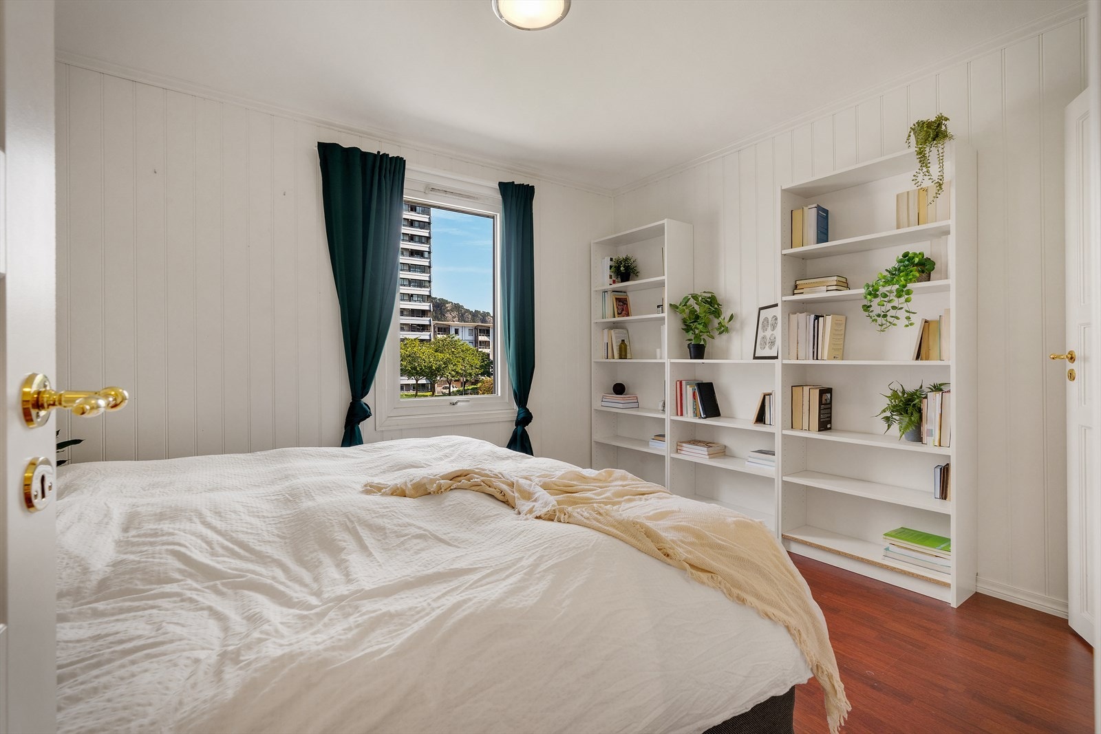 - Malt i lys farge som gjør det enkelt å innrede etter egen smak - Galleribilde