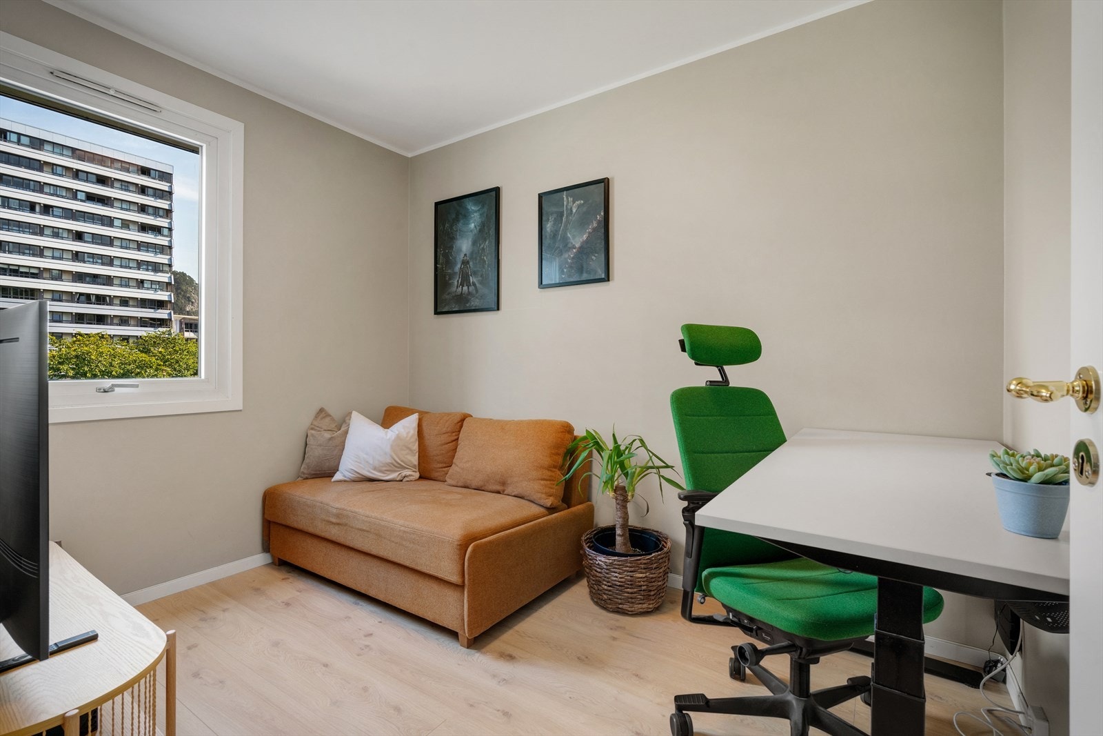 - Det andre soverommet måler 6,9 m² - Galleribilde