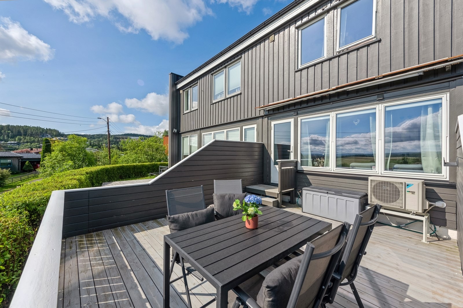 Terrassen ble bygget ny i 2021 Galleribilde