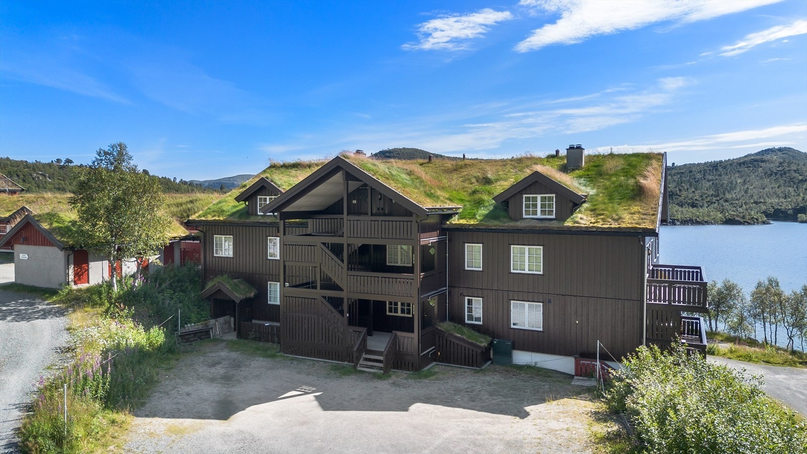 Fasade/inngangsparti Galleribilde