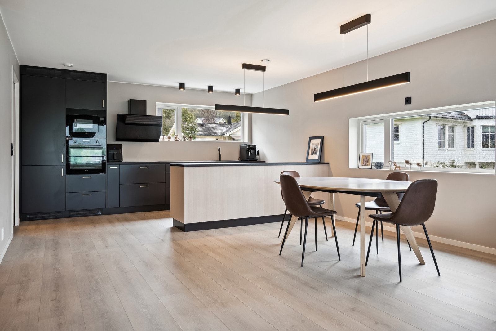 Velkommen til Hilmar Hansens vei 3 F - Presentert av Eiendomsmegler1 Nord-Norge. Foto: EFKT Galleribilde