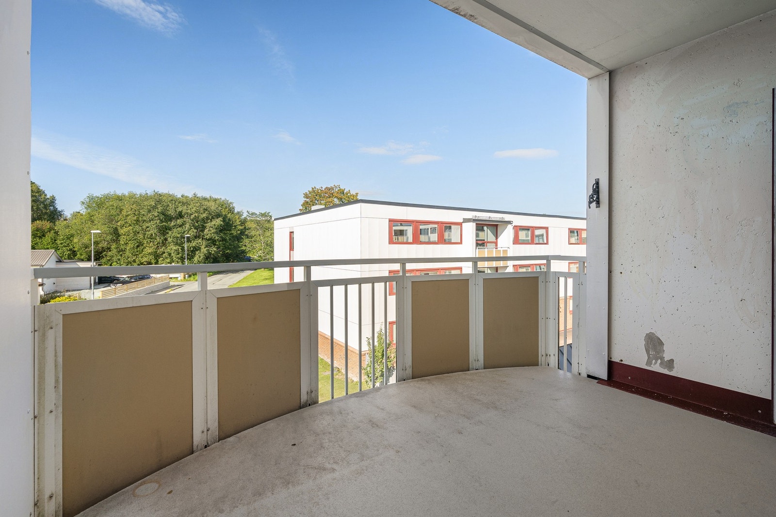 God plass til ønsket utemøblement. Galleribilde