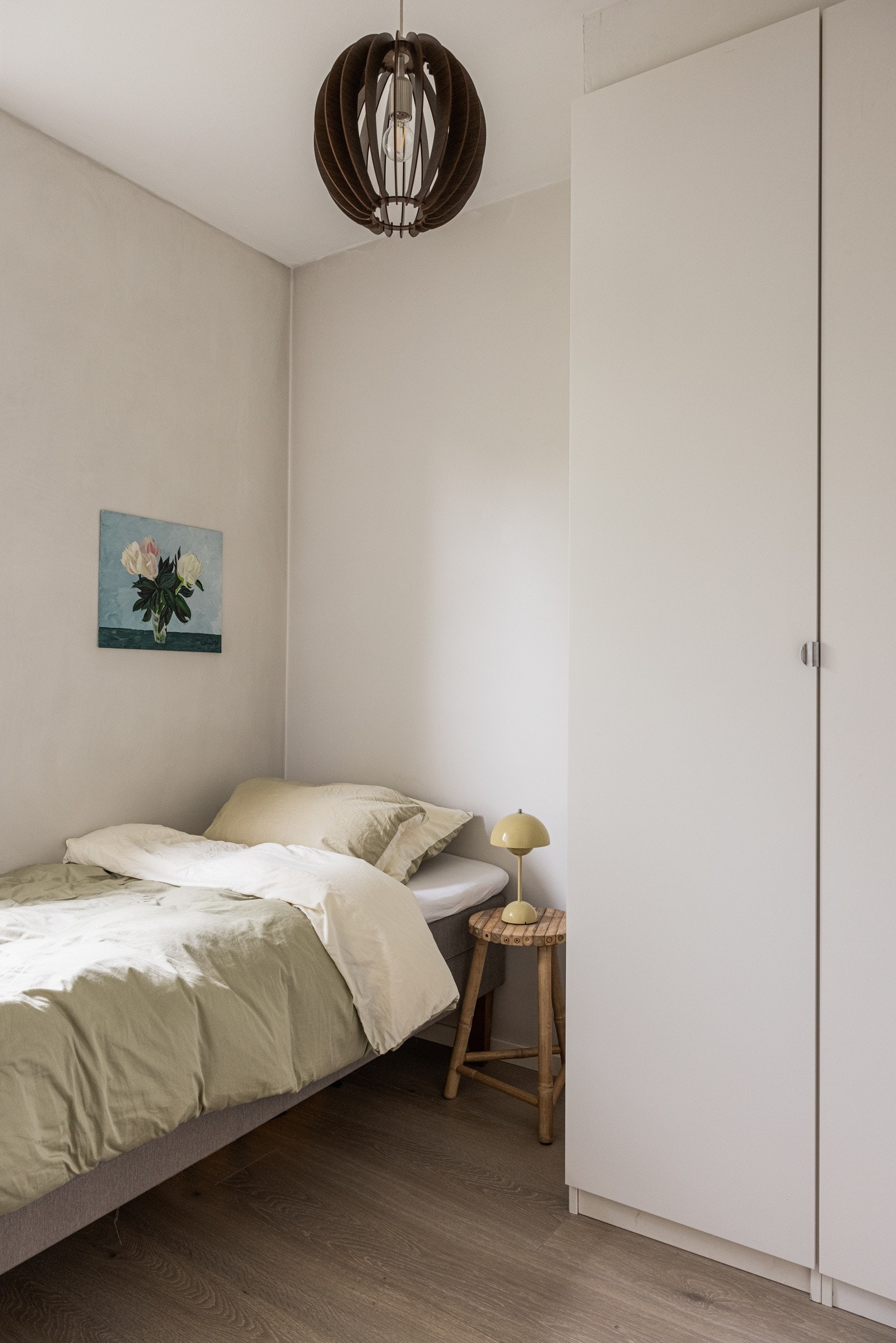 Rommet er av fin størrelse som gjesterom, barnerom eller kontor. Galleribilde