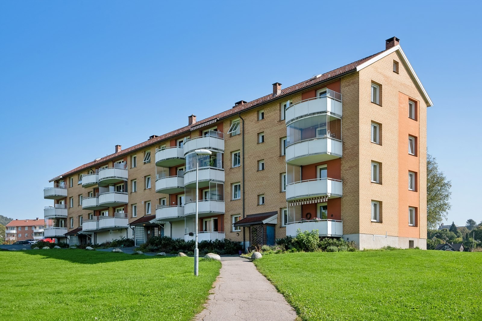 Leiligheten disponerer én bod i kjelleren på ca. 8 m² og én bod på loftet på ca. 3 m². Galleribilde